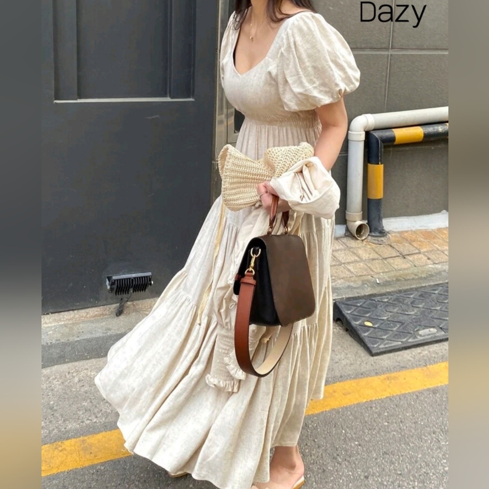 Solid puff sleeve ruffle hem dress